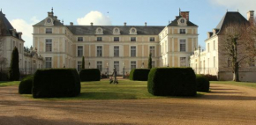  Chateau Colbert  Молеврье